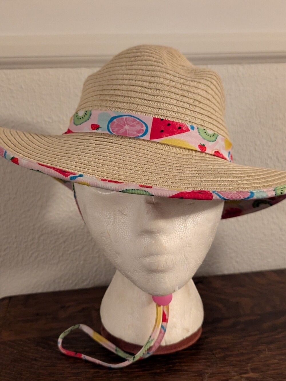 Tommy Bahama Hat Girls Light Straw Sun & Beach Colorful Trim, Chin Strap Melons